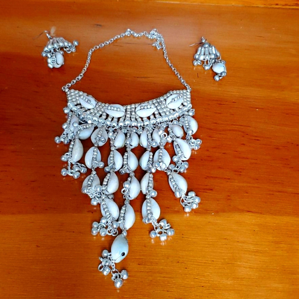 3Pc New Women's Set Cowrie Shell Silver Statement Necklace Ethnic Bib Tribal